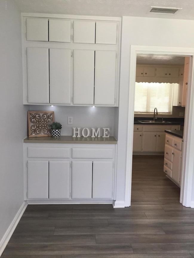 7051 Diamond Head Rd, Jacksonville, FL 32216 - photo 6