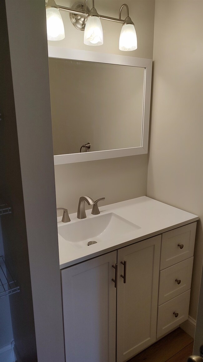 30 Elm St unit 1, Whitefield, NH 03598 - photo 6