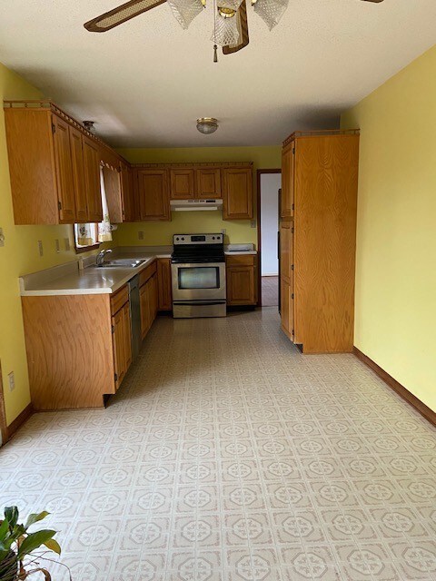 3006 Windsor Dr, Columbia, TN 38401 - photo 6