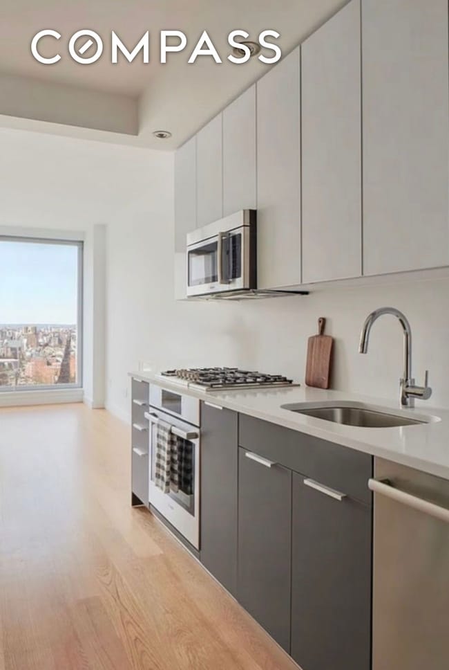 1 S 1st St unit 35M, Brooklyn, NY 11249 - photo 2