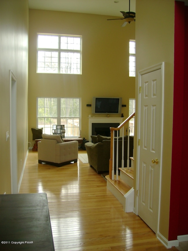 129 Skytop Rd, Pocono Pines, PA 18350 - photo 2