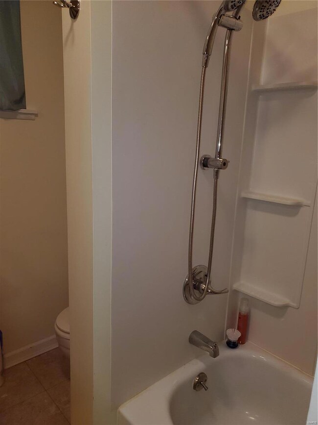 2nd bath shower tub combo