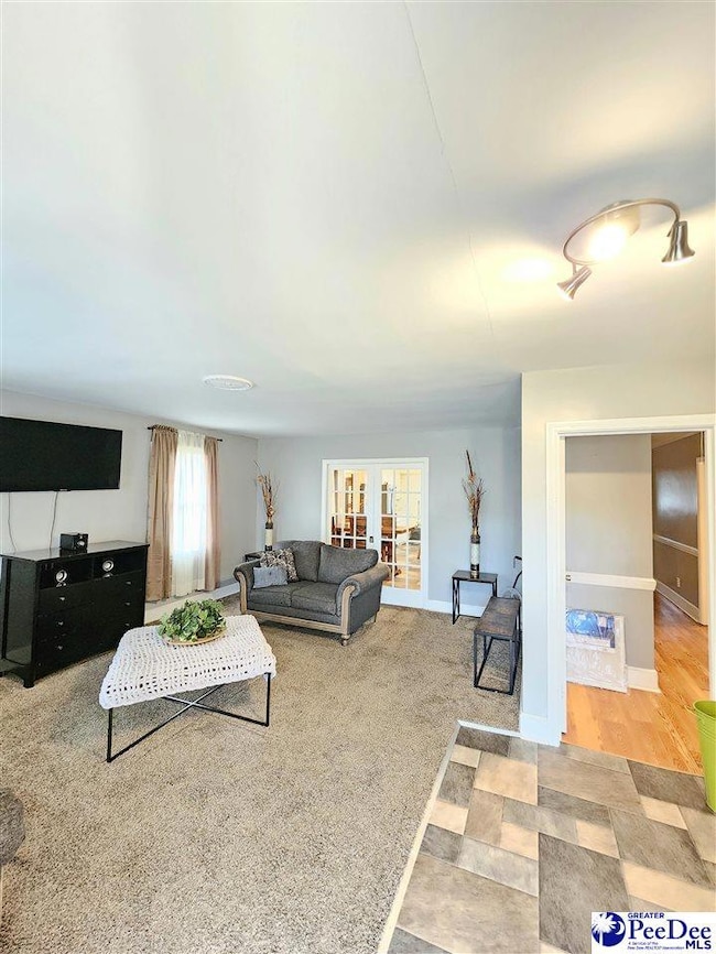 1321 E Washington St, Dillon, SC 29536 - photo 6