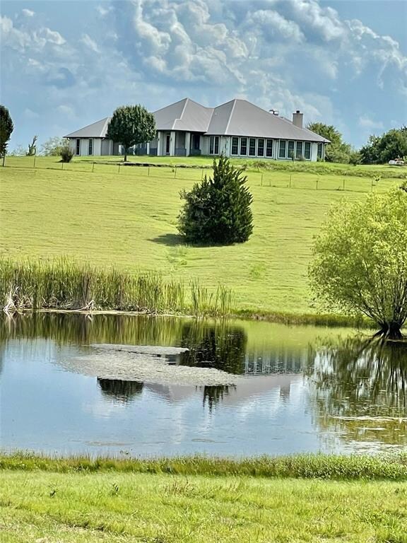 3928 Fm 85, Ennis, TX 75119 - photo 2