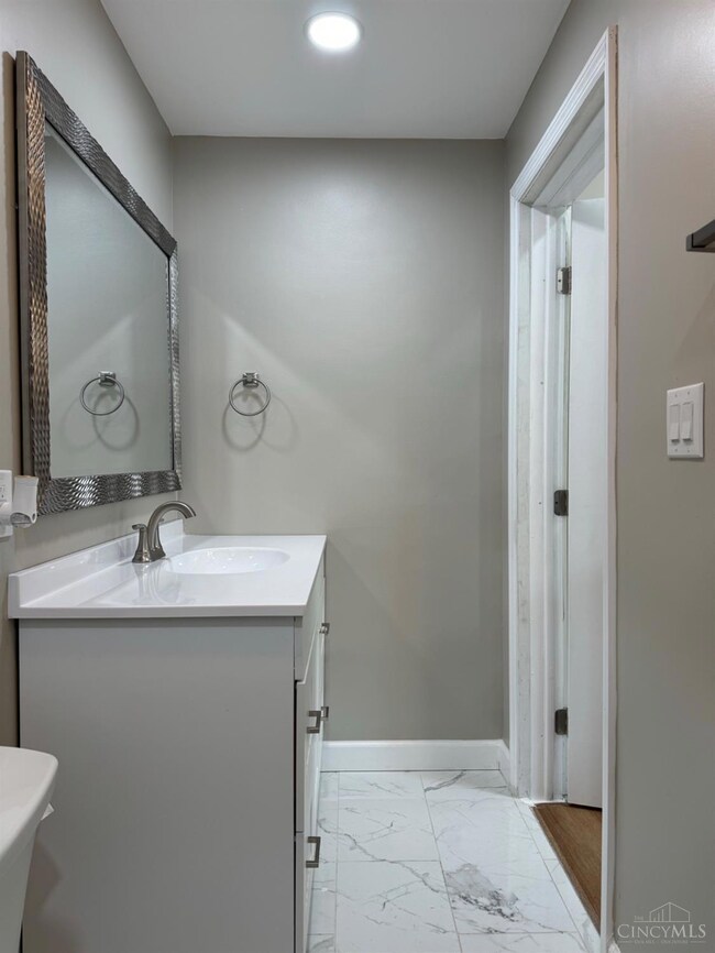 2215 Superior Ave, Middletown, OH 45044 - photo 7