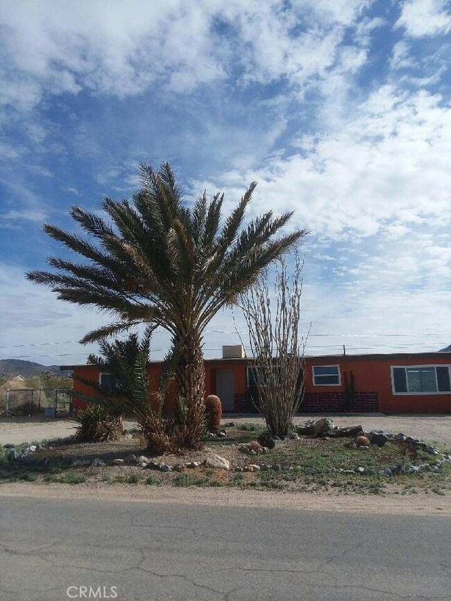 74637 Foothill Dr, Twentynine Palms, CA 92277 - photo 4
