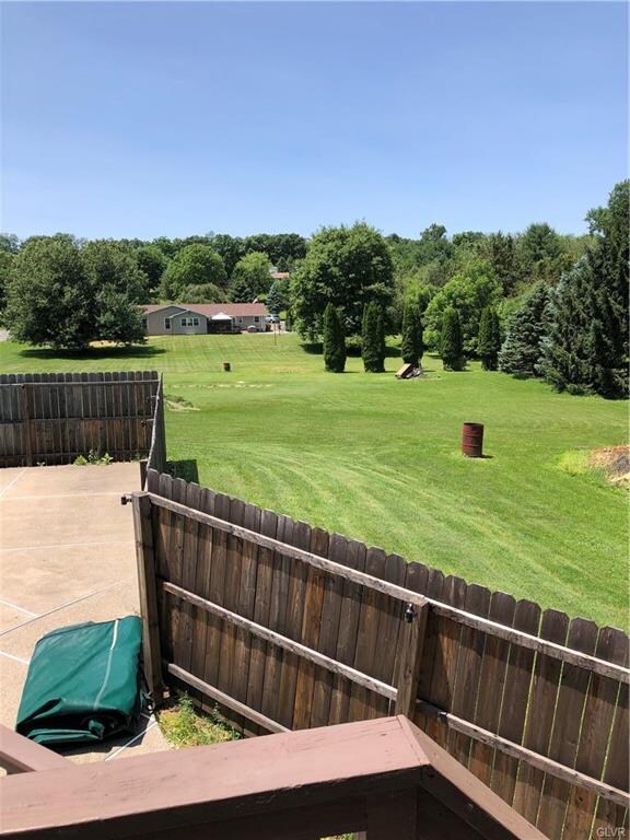 6736 Old Grange Rd, Slatington, PA 18080 - photo 4