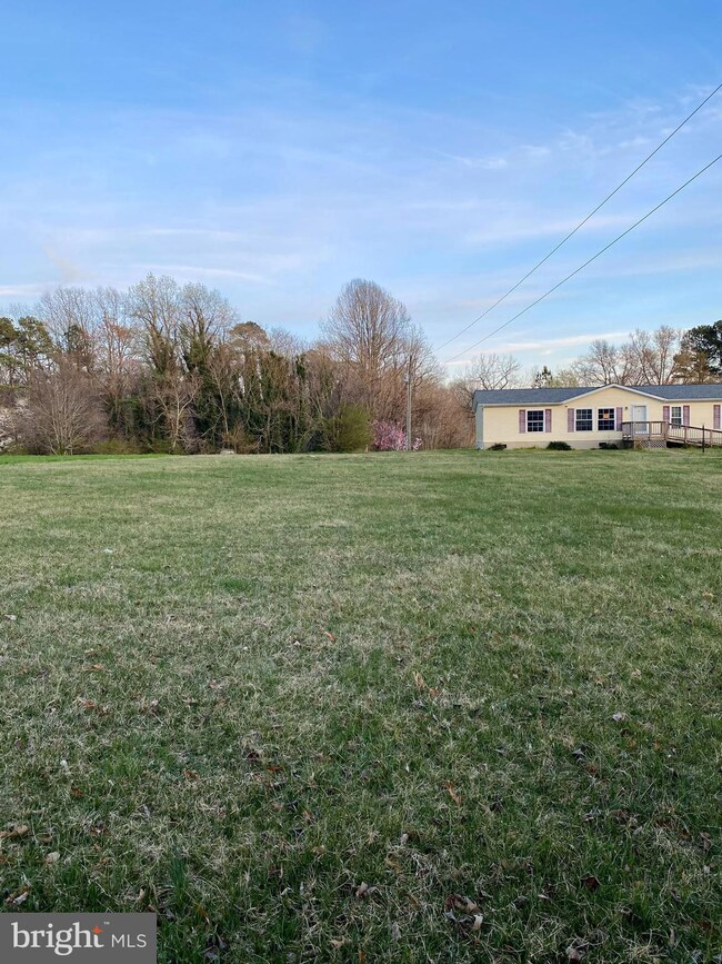 4984 Leedstown Rd, Colonial Beach, VA 22443 - photo 3