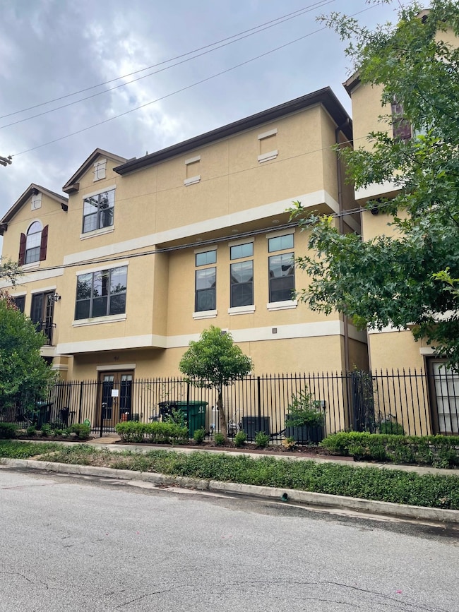 1967 Indiana St, Houston, TX 77019 - photo 4