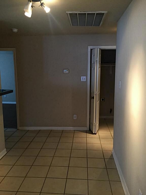 1418 Fairbanks St, Houston, TX 77009 - photo 7