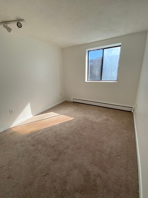 500 Governors Dr unit 27, Winthrop, MA 02152 - photo 6