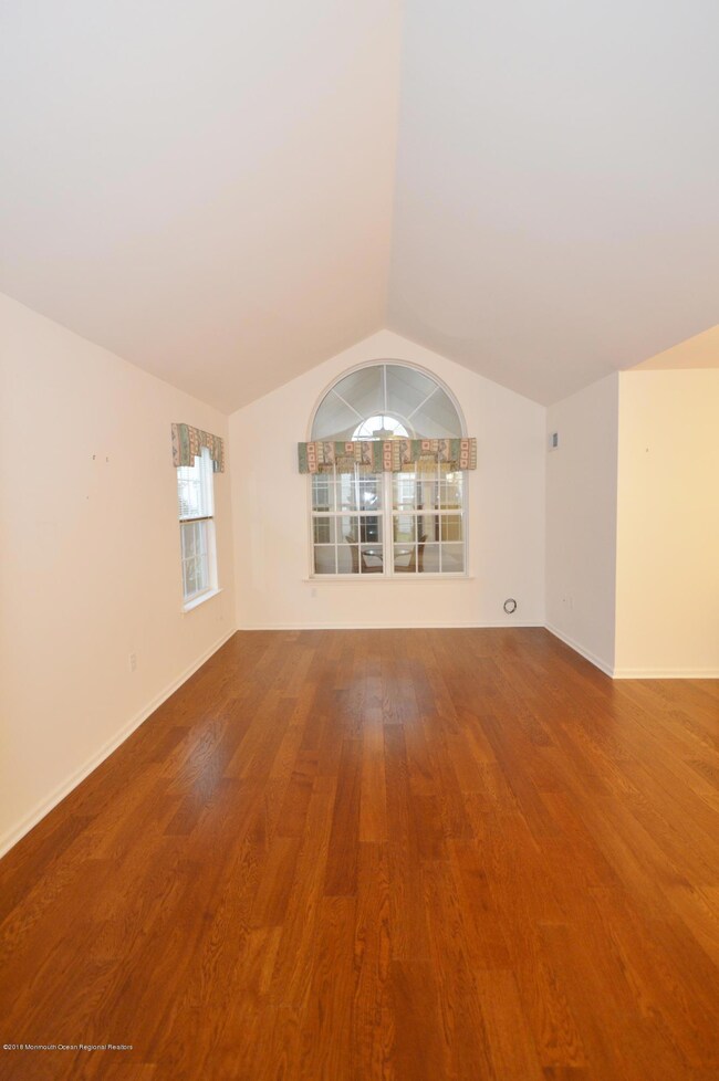 2555 Ridgemont Ct, Toms River, NJ 08755 - photo 5