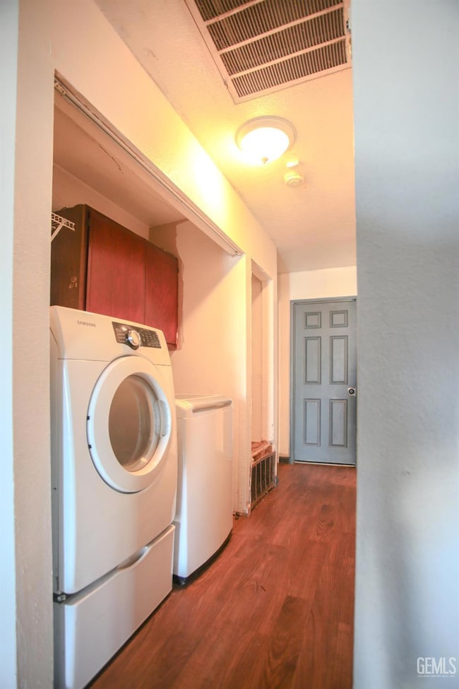 3913 Foxwood St, Bakersfield, CA 93306 - photo 6