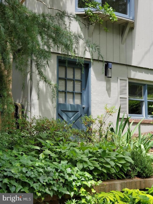 106 Trailing Ivy Ln, Severna Park, MD 21146 - photo 2