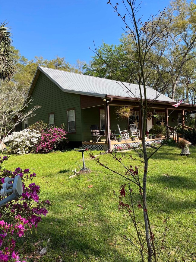 40 Saint Marks St, Crawfordville, FL 32327 - photo 2