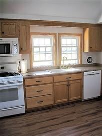 210 Winthrop St, Rehoboth, MA 02769 - photo 4