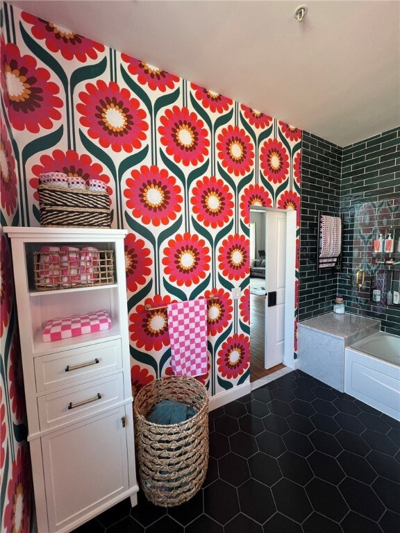 775 Potters Ave unit 12, Providence, RI 02907 - photo 7