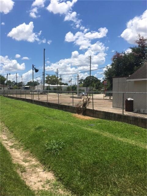 4608 Fulton St, Houston, TX 77009 - photo 6