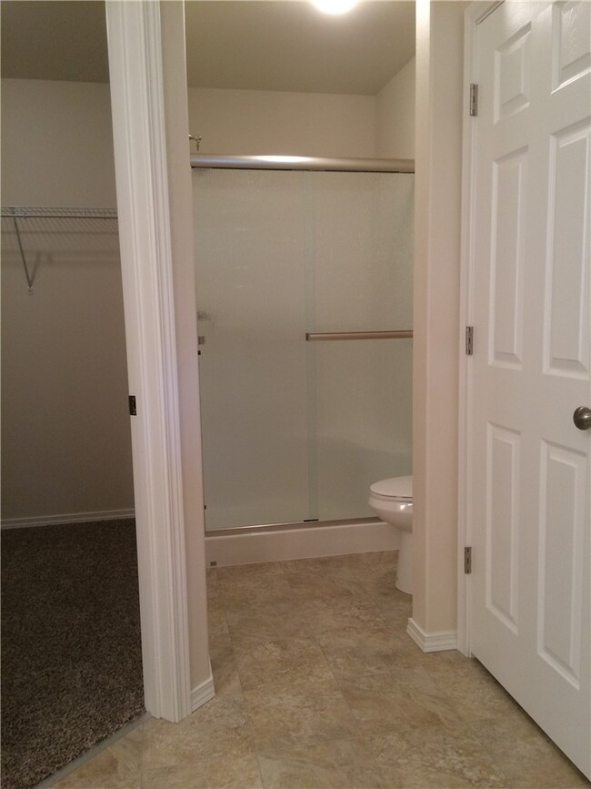 704 Tipsoo Loop S, Rainier, WA 98576 - photo 4