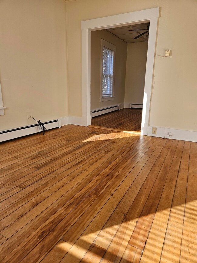 119 Franklin St, Franklin, NH 03235 - photo 6