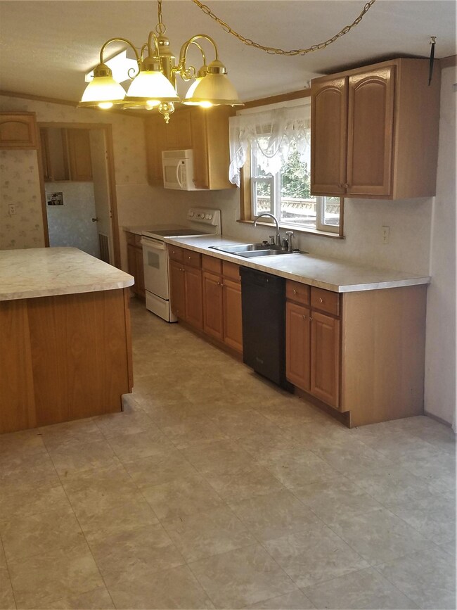 107 Quarterhorse Ln, Tunnel Hill, GA 30755 - photo 4