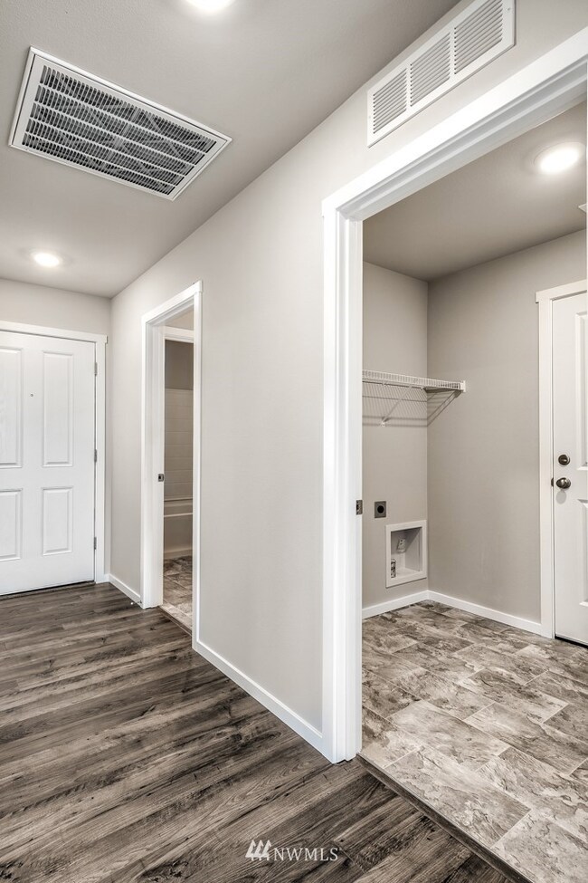 10824 185th St E unit 407, Puyallup, WA 98374 - photo 3