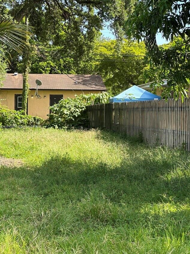 6040 Arthur St, Pembroke Pines, FL 33024 - photo 2