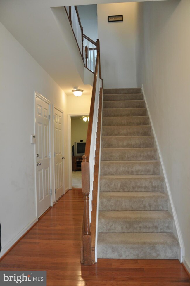 16774 Blackjack Oak Ln unit 41, Woodbridge, VA 22191 - photo 3