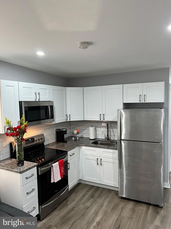 4087 1/2 Lancaster Ave unit 1, Philadelphia, PA 19104 - photo 5