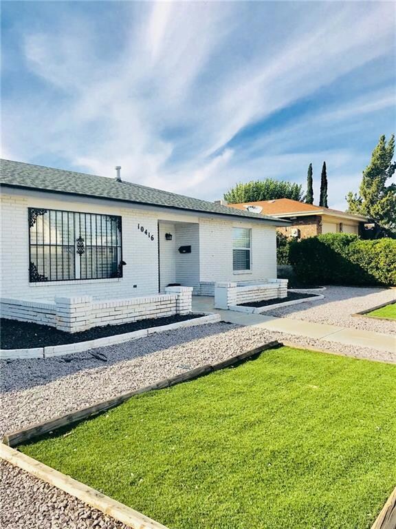 10416 Schwood Dr, El Paso, TX 79925 - photo 2