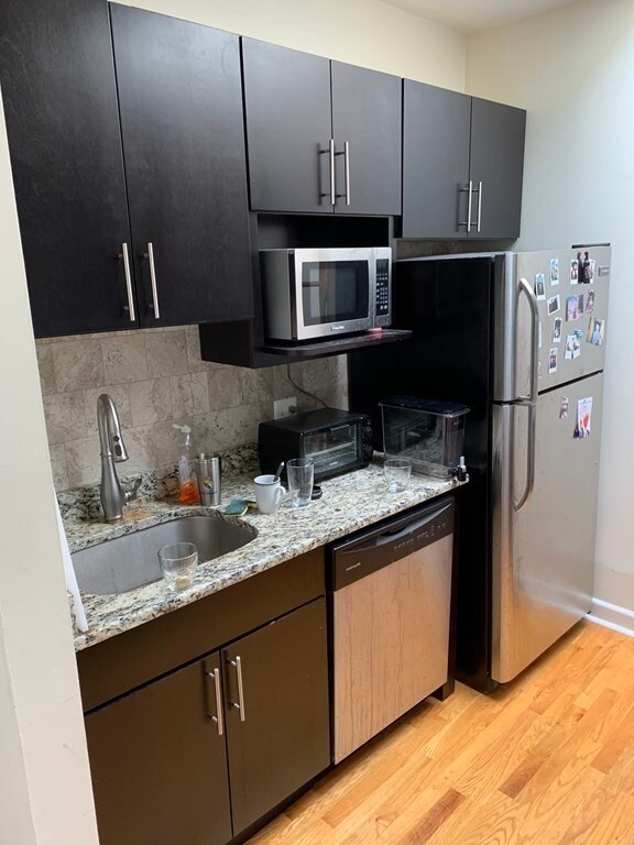 429 Beacon St unit 4, Boston, MA 02115 - photo 5