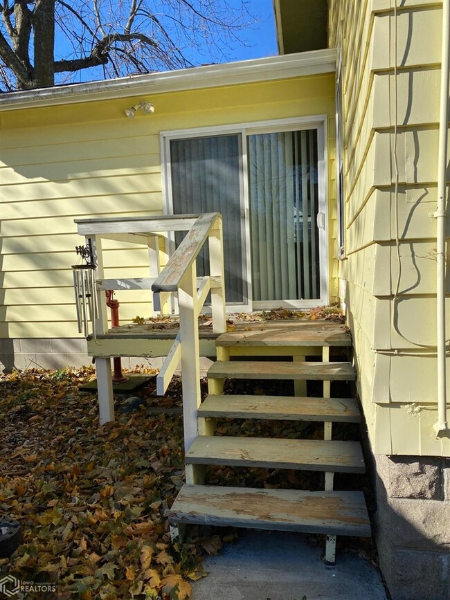 320 E Cass St, Osceola, IA 50213 - photo 3