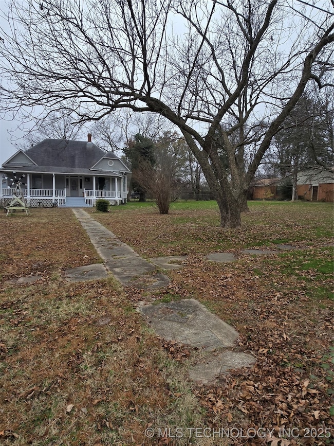 1308 SE 7th St, Wagoner, OK 74467 - photo 2