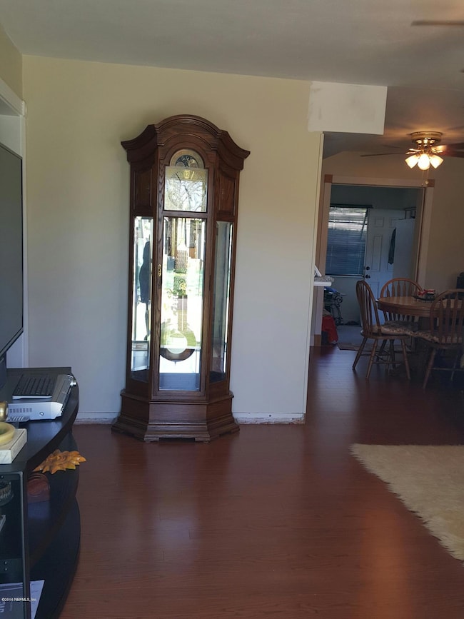 6581 Aires Rd, Jacksonville, FL 32244 - photo 4