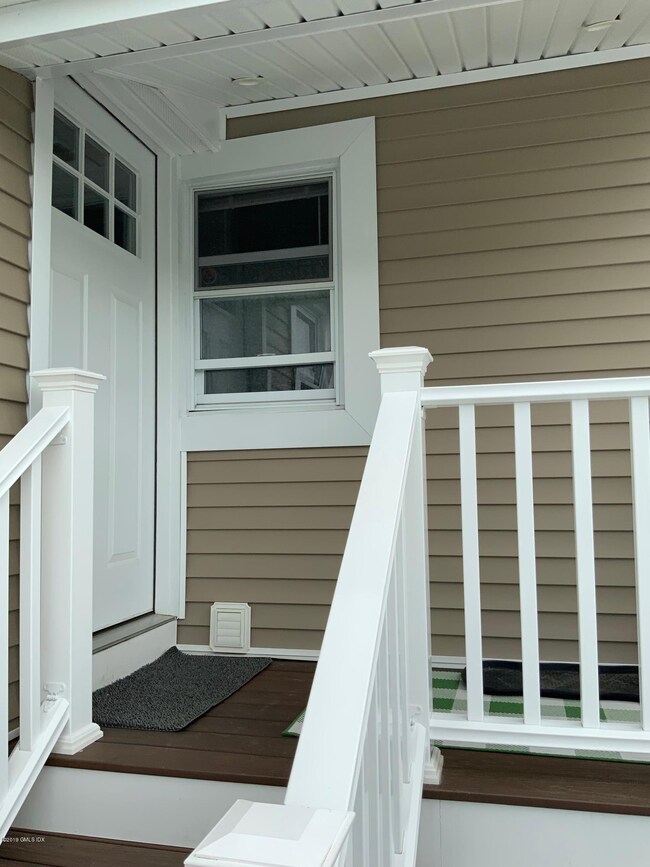 52 Cos Cob Ave unit 3, Cos Cob, CT 06807 - photo 3