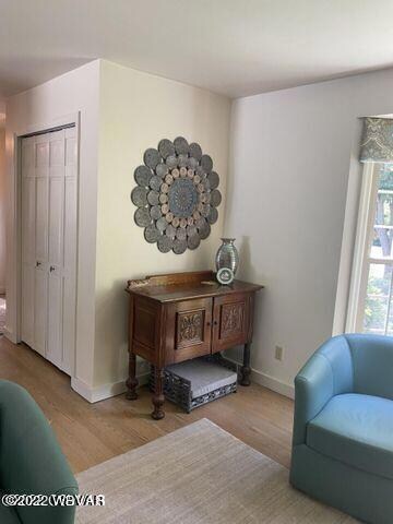 4 Living Room