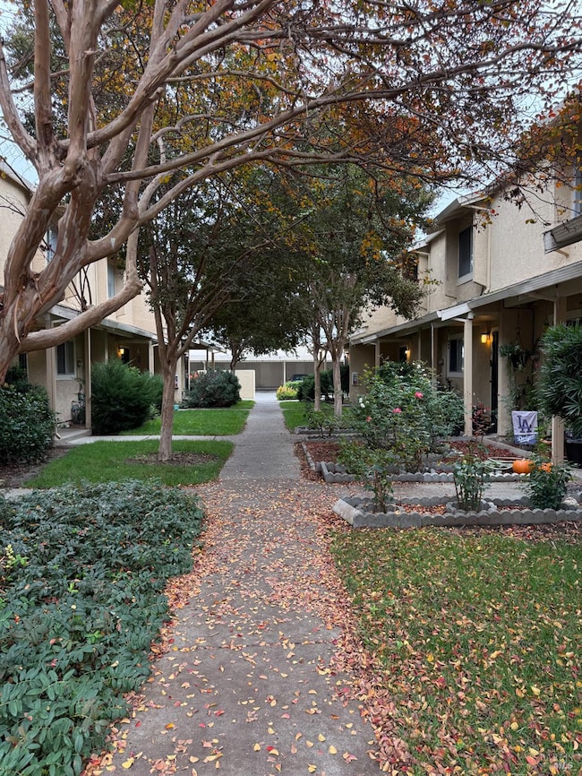 1941 Grande Cir unit 48, Fairfield, CA 94533 - photo 7