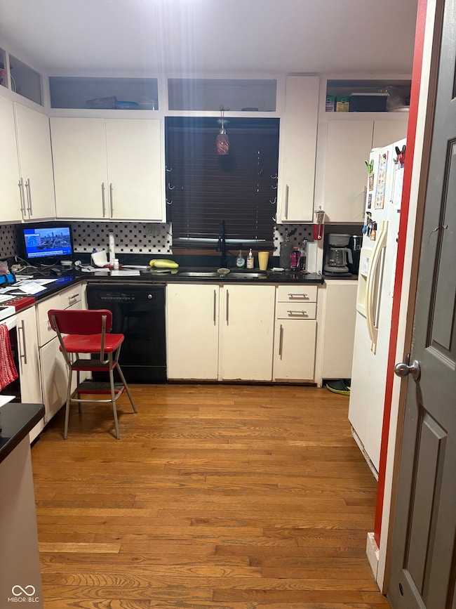 18 E North St, New Palestine, IN 46163 - photo 3