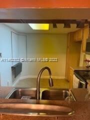 785 SW 113th Way unit 17, Pembroke Pines, FL 33025 - photo 6