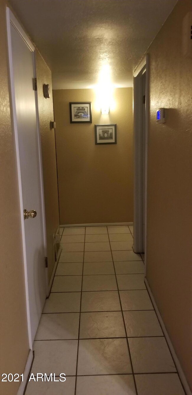 3243 N 77th Dr, Phoenix, AZ 85033 - photo 7