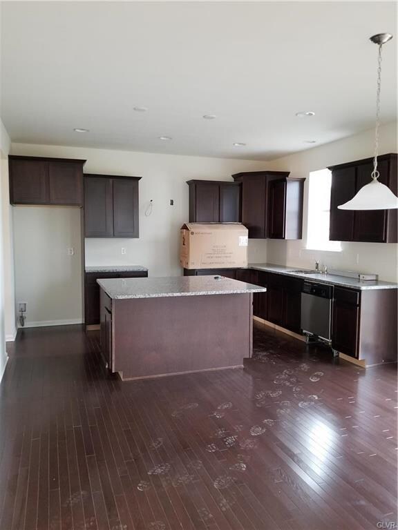 689 Mulberry Dr, Nazareth, PA 18064 - photo 6