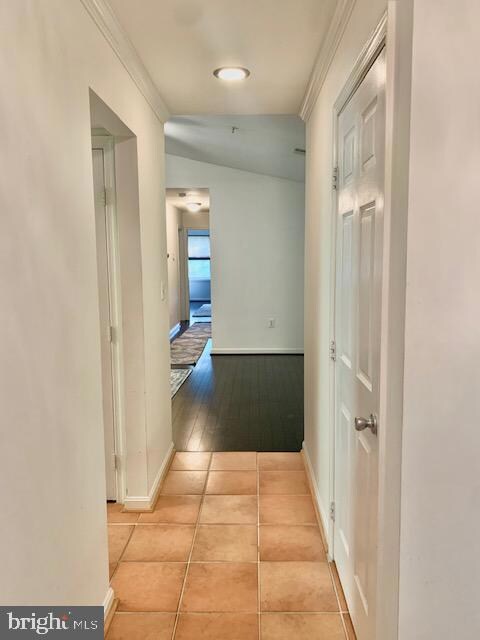 802 Amber Tree Ct unit 303, Gaithersburg, MD 20878 - photo 2