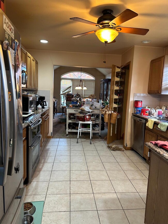 10304 Nicklaus St, Crown Point, IN 46307 - photo 3