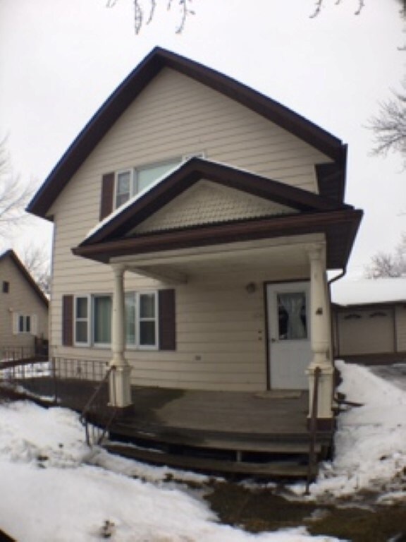 406 N Division St, Loyal, WI 54446 - photo 2