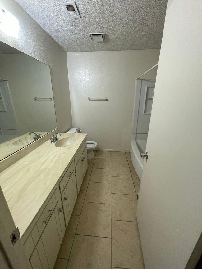 4634 Marlboro Dr, Abilene, TX 79606 - photo 2