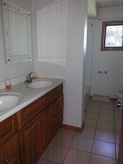 4861 Irish Ln, Fitchburg, WI 53711 - photo 5