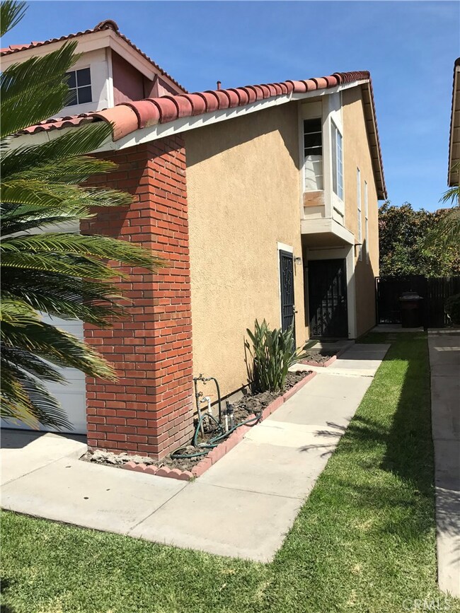 248 S Grape Ave, Compton, CA 90220 - photo 2