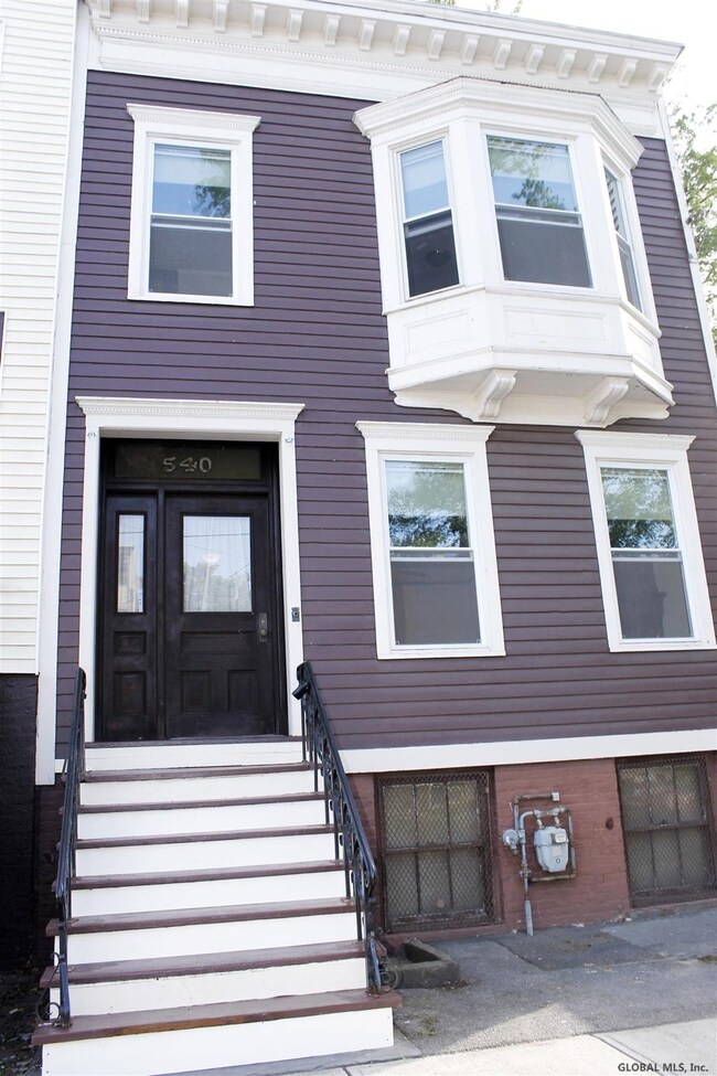 540 Hamilton St, Albany, NY 12203 - photo 2