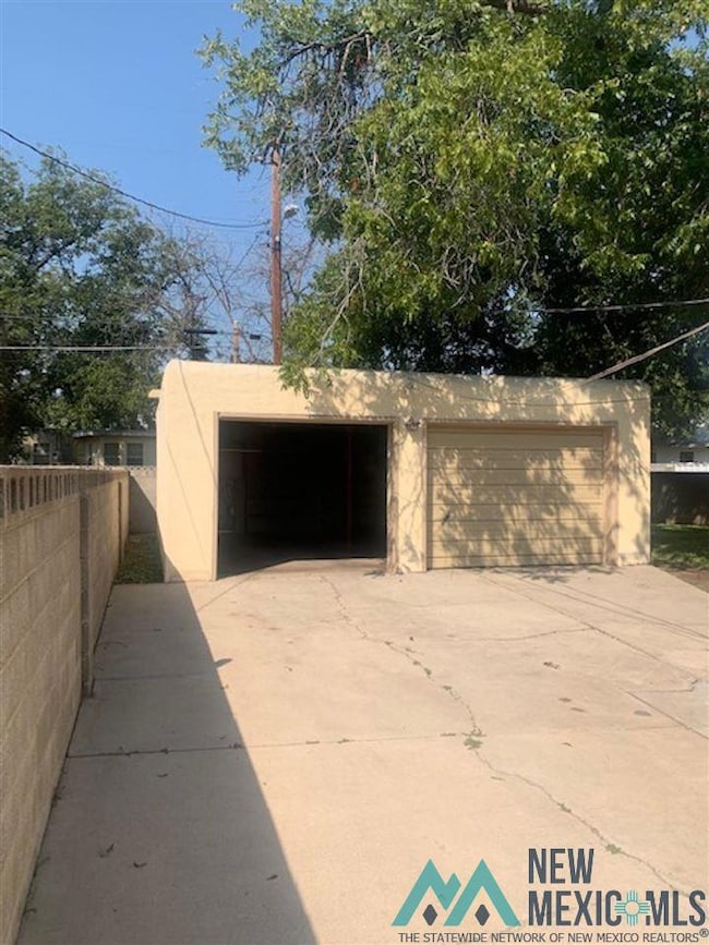 1027 N 6th St, Carlsbad, NM 88220 - photo 4