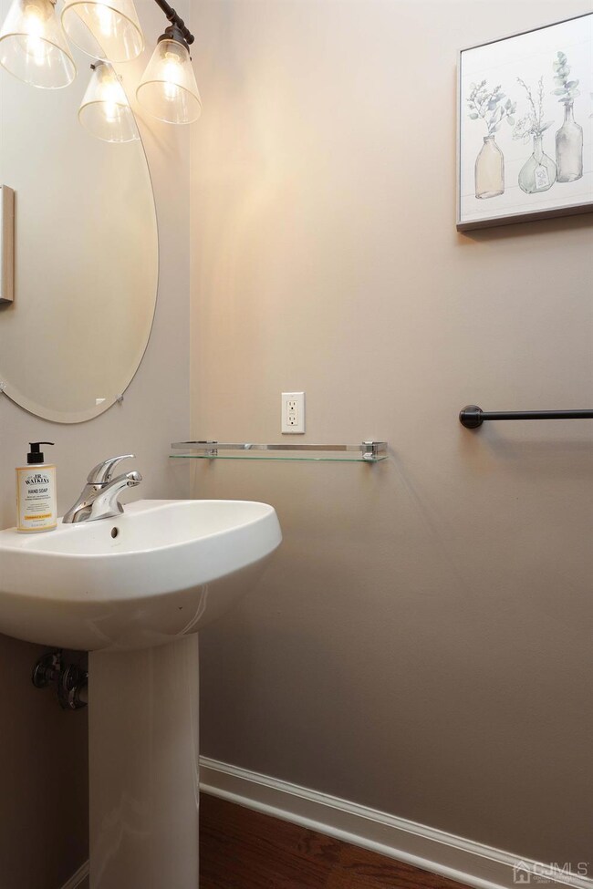 137 Main St, South Amboy, NJ 08879 - photo 4